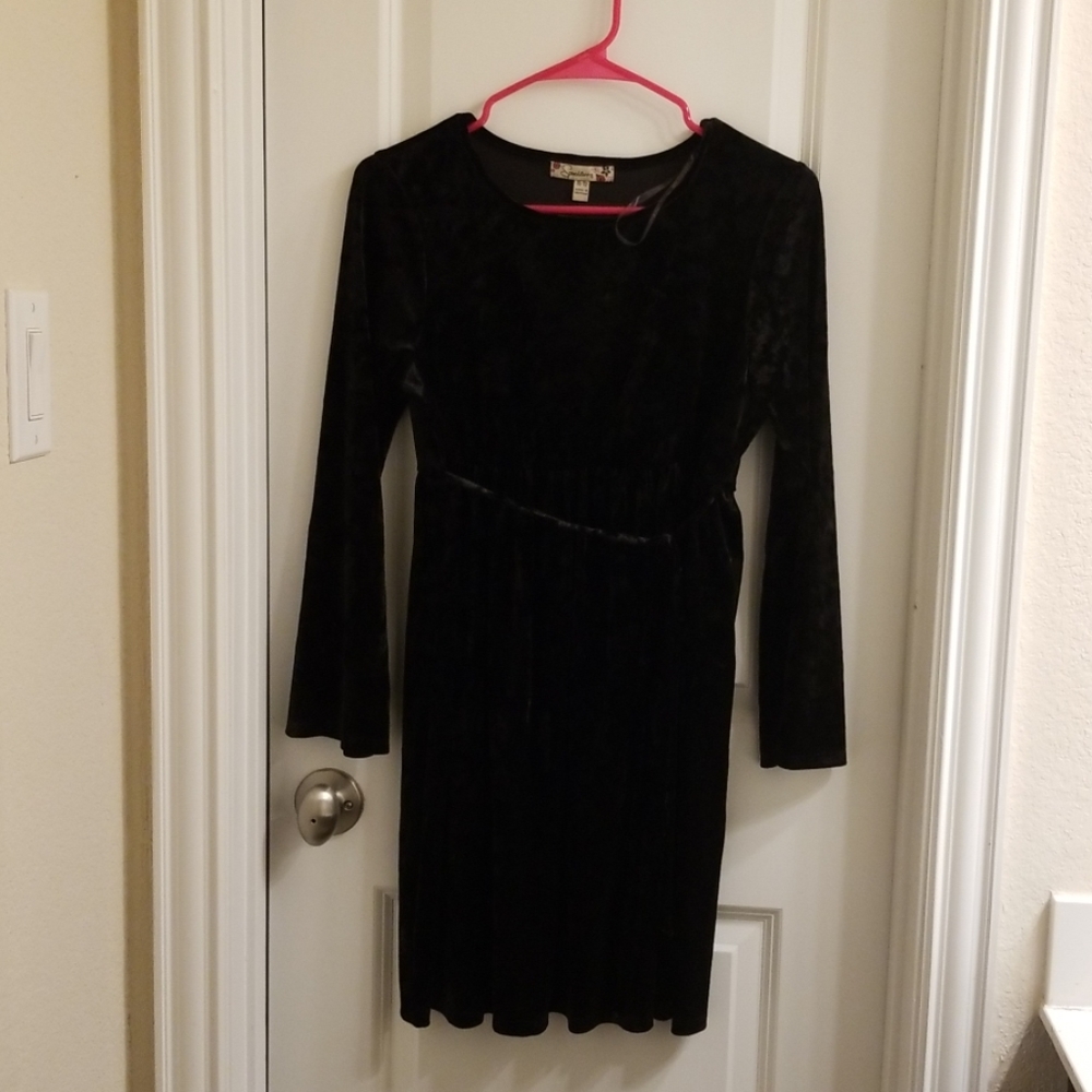 Girls black velveteen dress